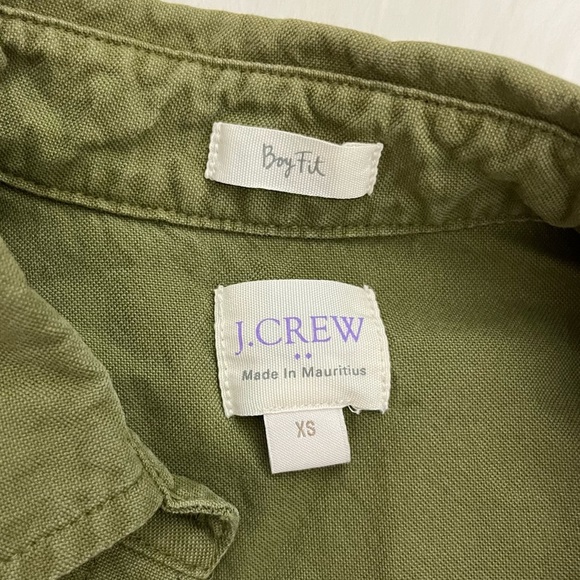 J. Crew Boy Fit Green Button down - Picture 3 of 3